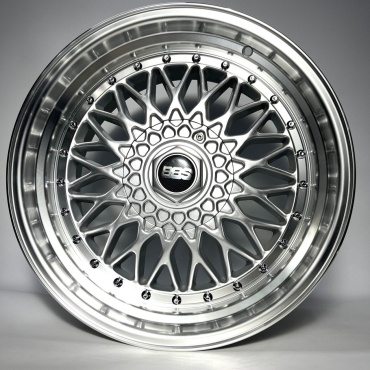 LVZ 135TAW 18 80 5X108/114.3 35 73,1 SILVER POLISH LIP (SPL) BBS 8/9.5x18/10x108/114.3 D73.1 ET35 4 диска серебристый