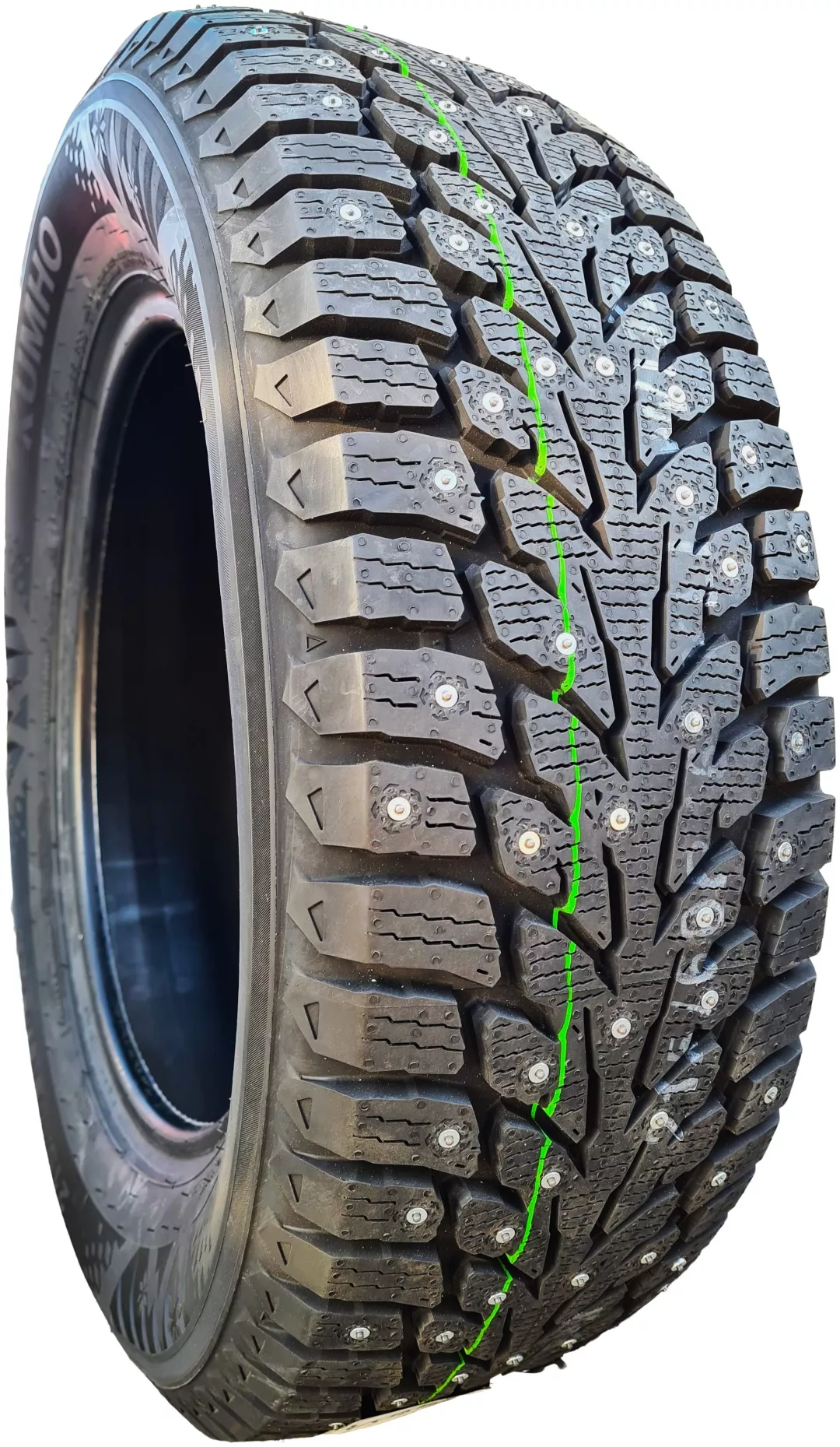 Kumho WinterCraft WI32 215/55 R16 97T с шипами
