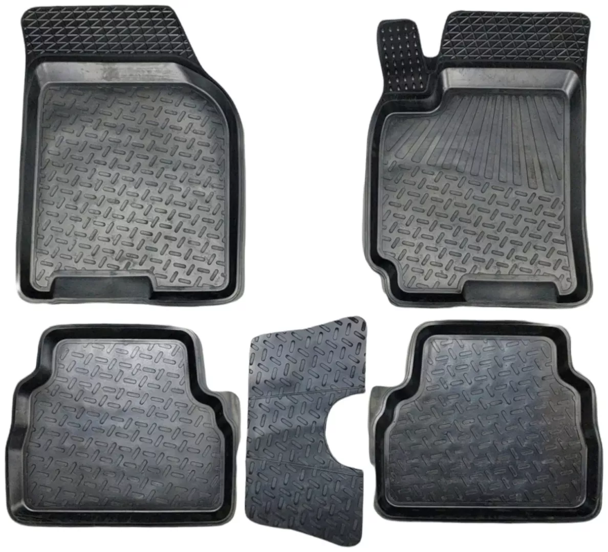 Комплект ковриков ALMA PART AP1273 Chevrolet Nexia/Ravon Nexia R3 2016-2022 черный
