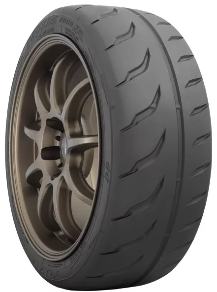 Toyo R888R 255/35 R20 93Y