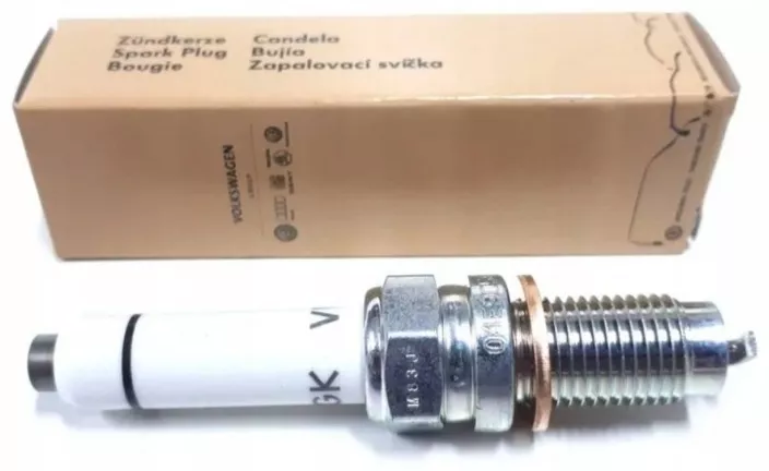 Свеча зажигания VAG VAG-04E905601B