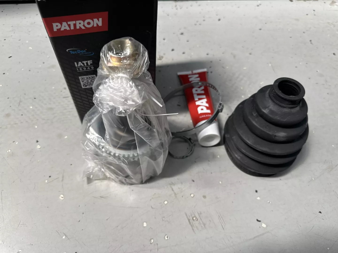 PATRON шрус наружный pcv1952