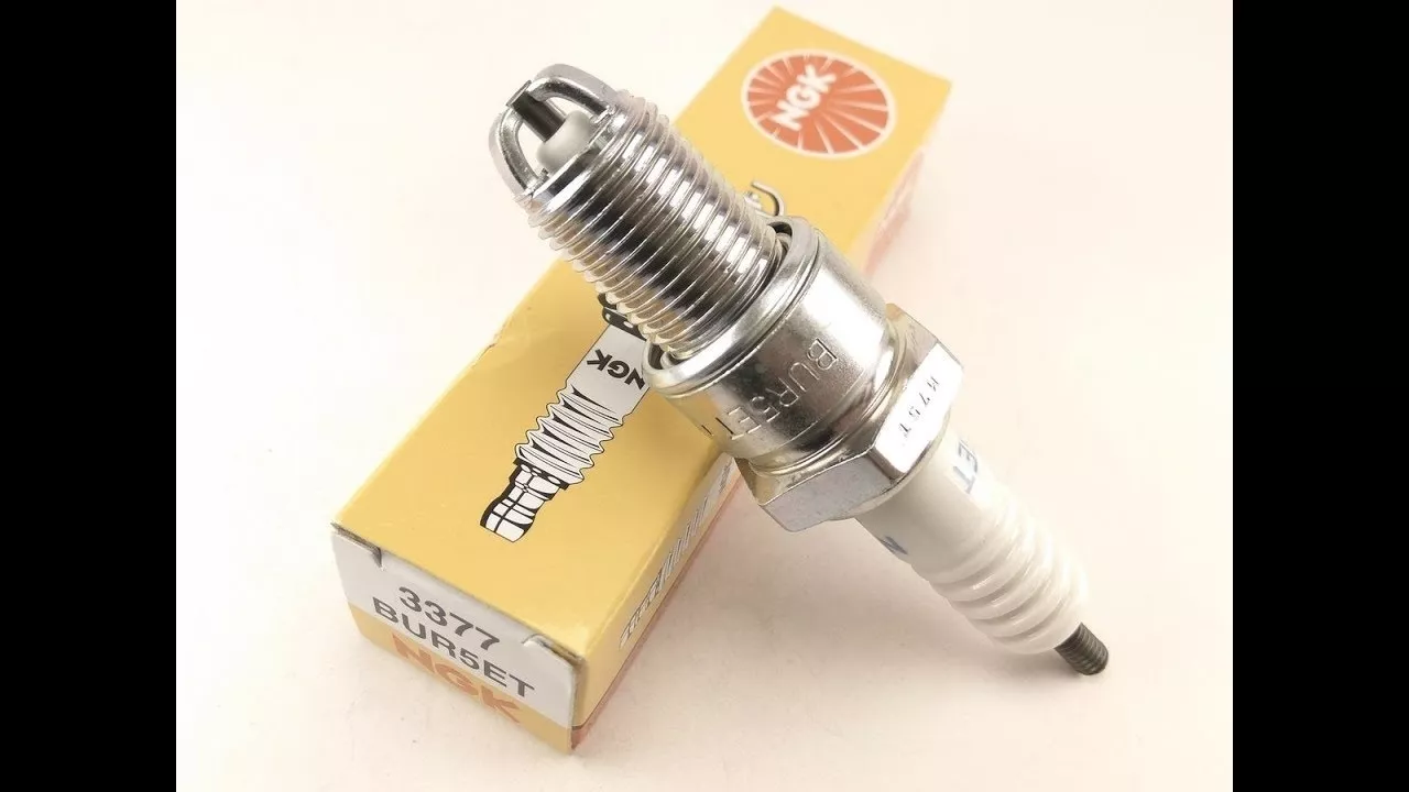 Свеча зажигания NGK 3377 BUR5ET