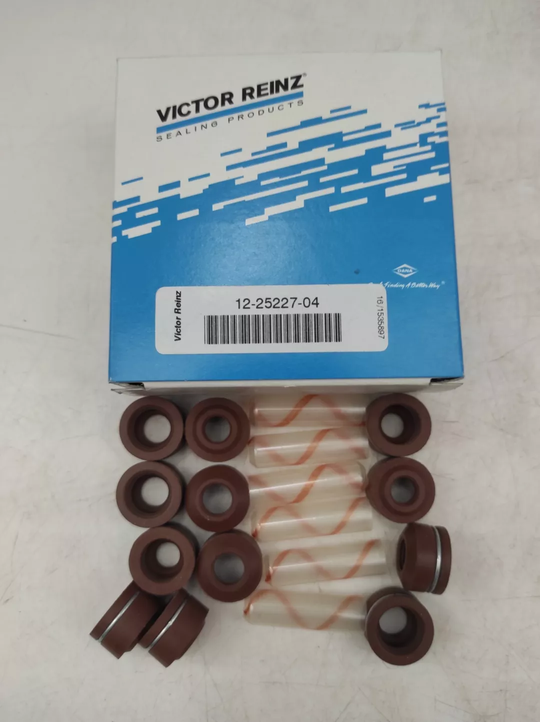 Victor Reinz колпачки маслосъемные 12-25227-04