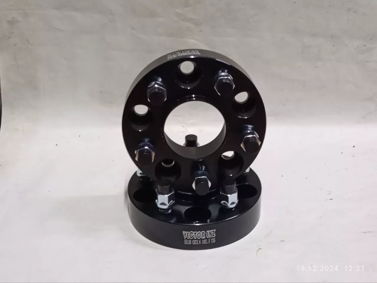 LVZ расширитель колеи 5x114.3 M12x1.5 60.1