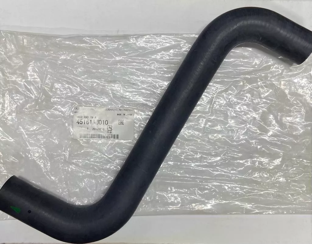 Subaru патрубок радиатора 45161AJ010