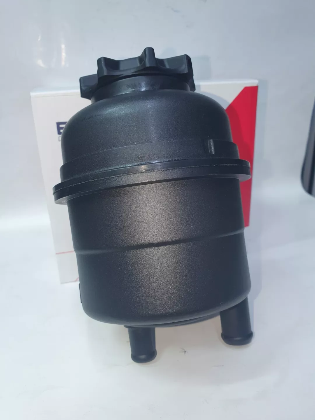 BOGAP бачок ГУР B3216100