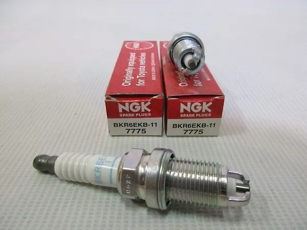 NGK Свеча зажигания BKR6EKB-11