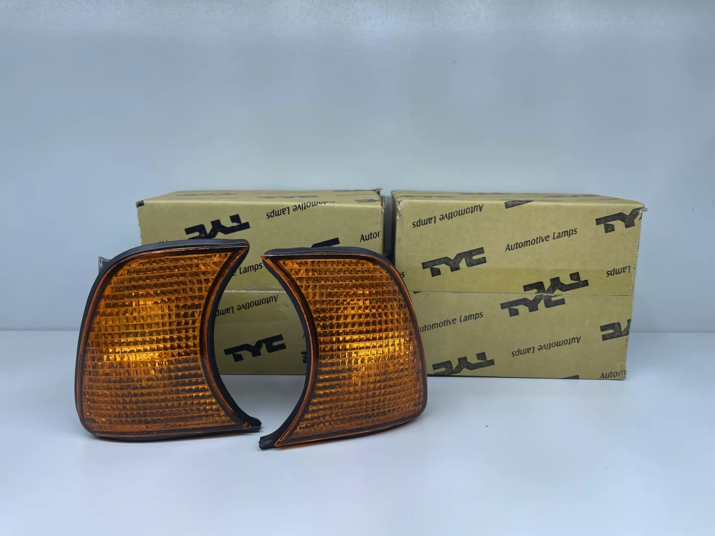 TYC поворотник 183270012B